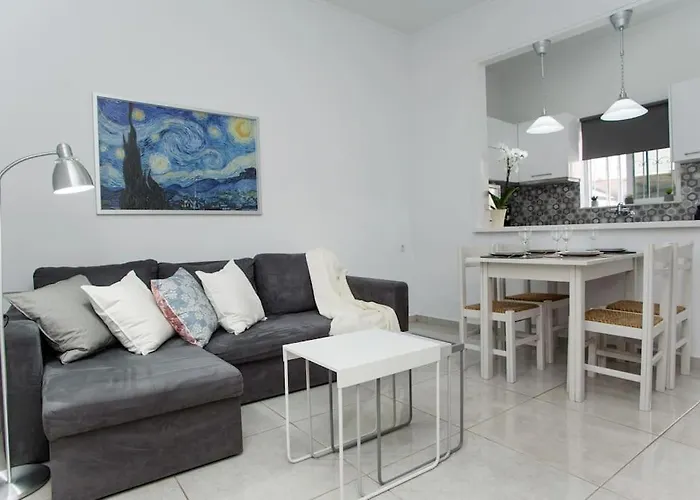 Apartment Modern House In The Old Town