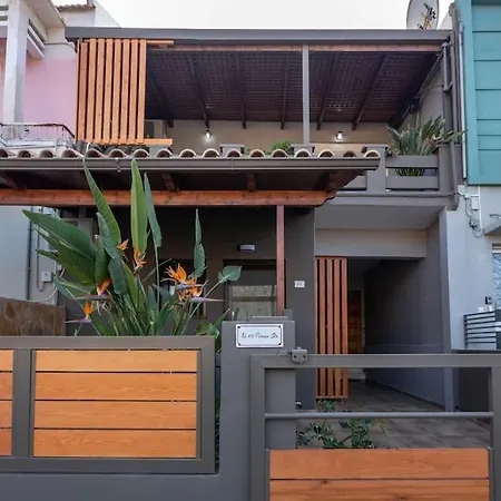 Modern House In The Old Town La Canea